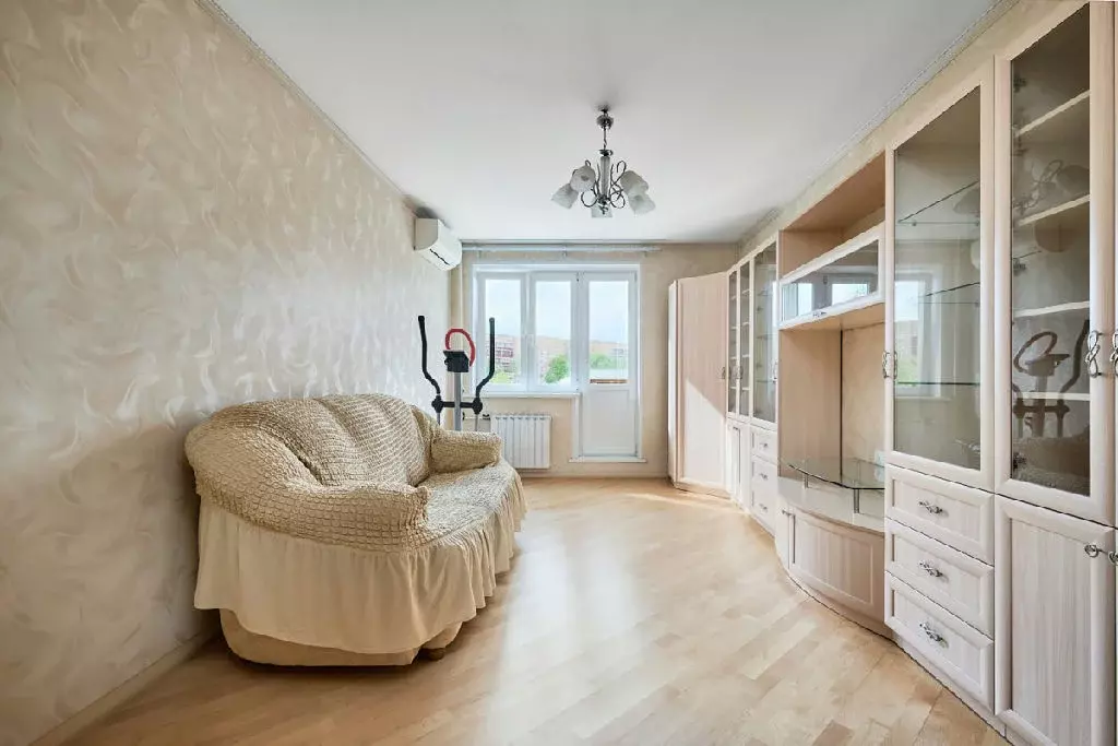 Продается 3-комнатная квартира - Фото 1