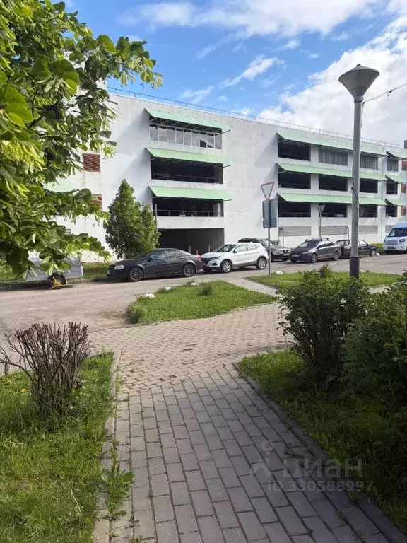 Гараж в Московская область, Красногорск городской округ, д. Бузланово, ... - Фото 1