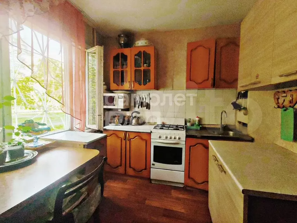 Комната 18,5 м в 2-к., 1/9 эт. - Фото 0