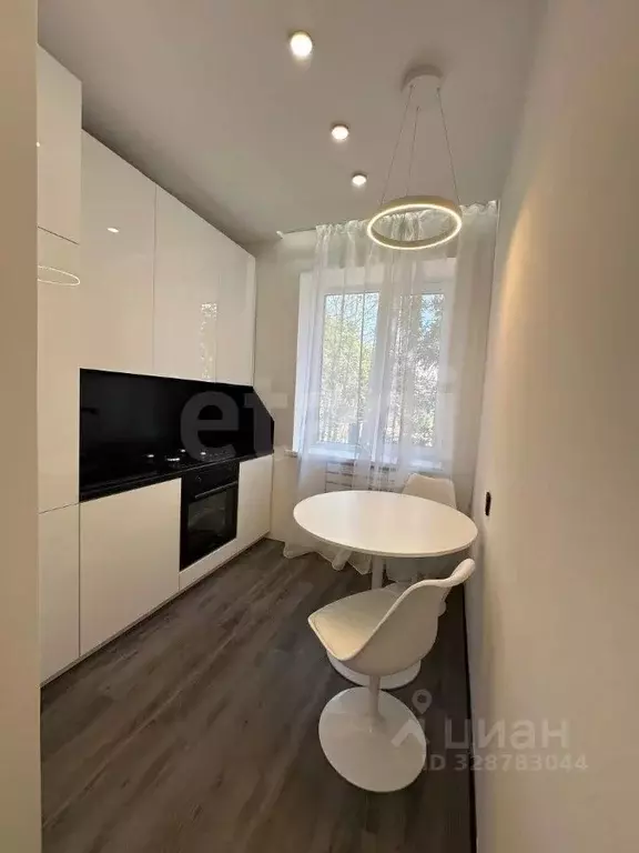 2-к кв. Севастополь ул. Маршала Крылова, 3 (42.0 м) - Фото 1