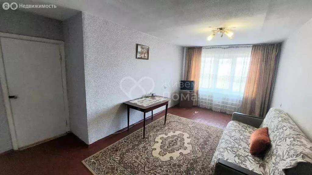 3-комнатная квартира: Волжский, проспект имени Ленина, 119 (58.1 м) - Фото 1