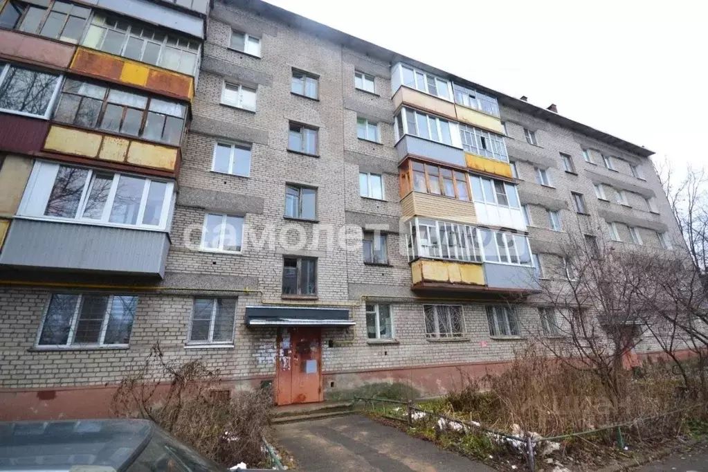 Комната Вологодская область, Череповец ул. Краснодонцев, 42 (13.8 м) - Фото 0
