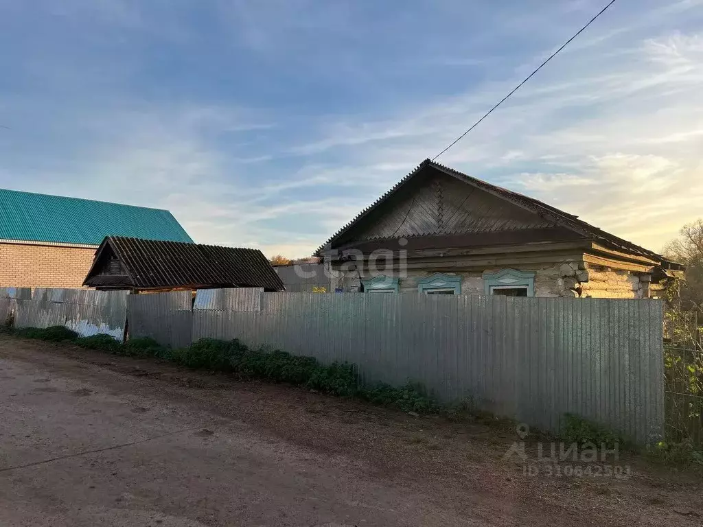 Участок в Башкортостан, Ишимбайский район, с. Урман-Бишкадак ул. ... - Фото 0