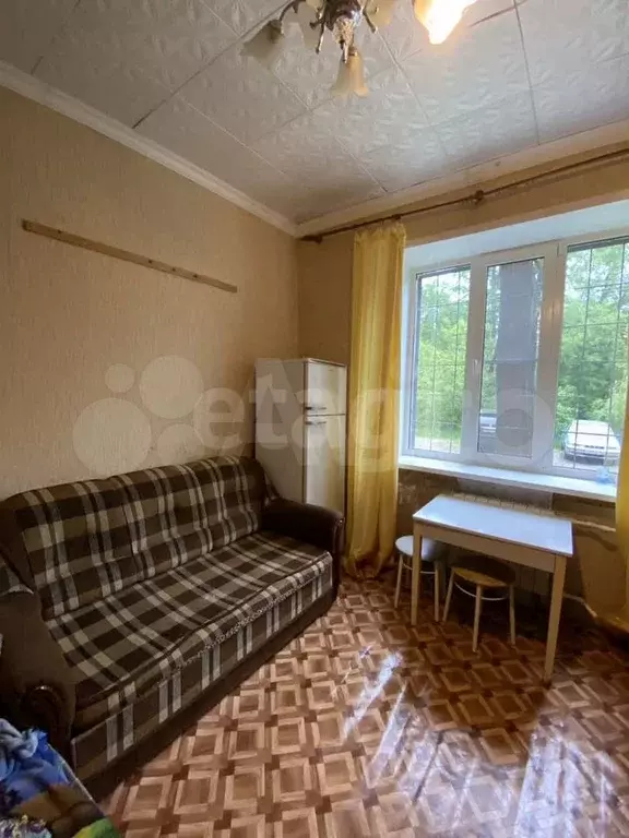 Комната 13,9 м в 3-к., 1/3 эт. - Фото 0