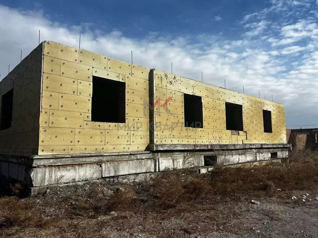 Дом в Тыва, Кызыл Южный мкр,  (200 м) - Фото 1