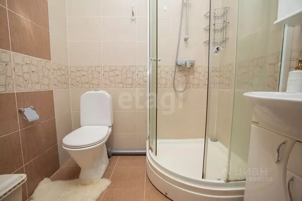 2-к кв. Нижегородская область, Нижний Новгород ул. Челюскинцев, 2 ... - Фото 1