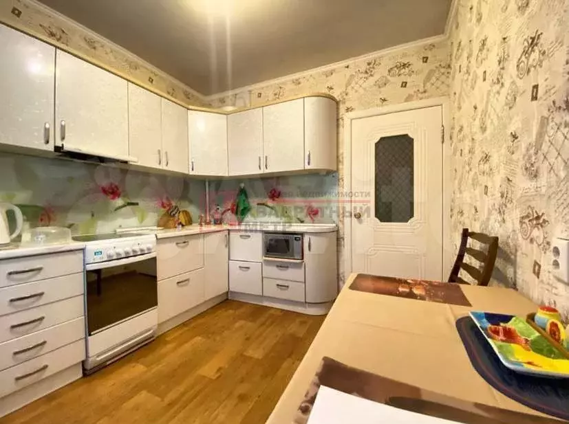2-к. квартира, 61 м, 4/9 эт. - Фото 1
