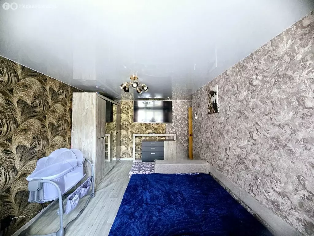 2-комнатная квартира: Находка, улица Малиновского, 11 (42.6 м) - Фото 1