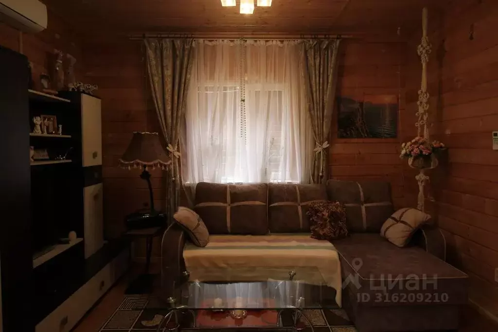 Дом в Краснодарский край, Геленджик ул. Декабристов, 43 (80 м) - Фото 1
