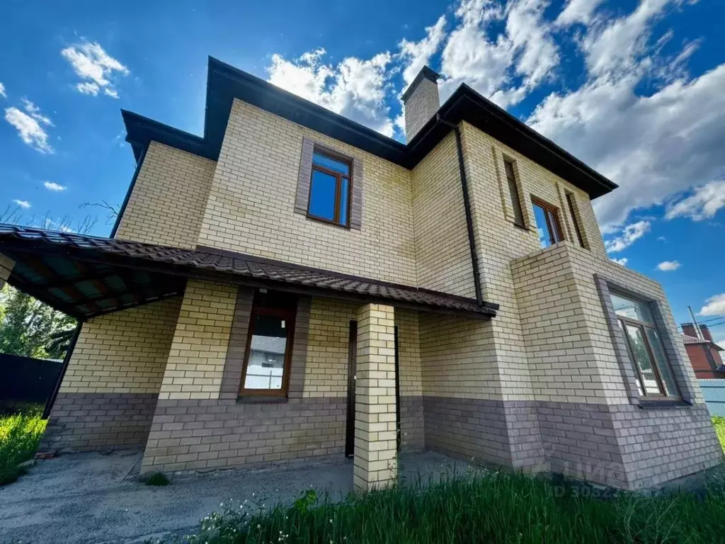 Дом в Волгоградская область, Волжский Возрождение СНТ,  (240 м) - Фото 1