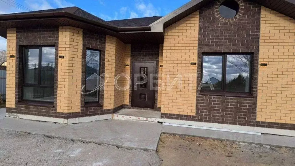 Дом в Тюменская область, Тюменский муниципальный округ, с. Гусево  ... - Фото 1