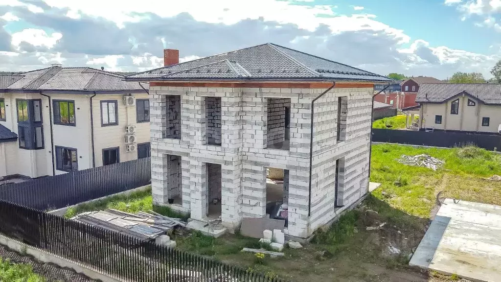 Дом в Санкт-Петербург, Санкт-Петербург, Петергоф Петергофские Дачи кп, ... - Фото 1