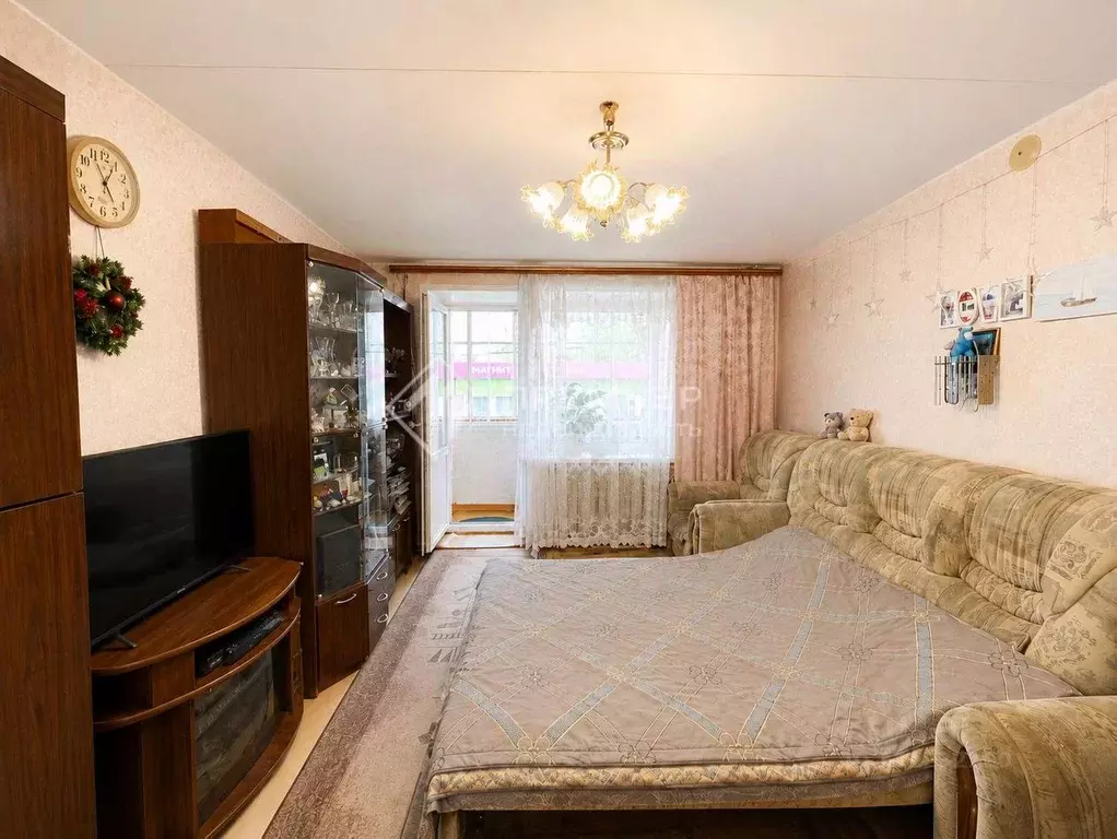 3-к кв. Кировская область, Кирово-Чепецк ул. Маяковского, 4 (66.1 м) - Фото 1