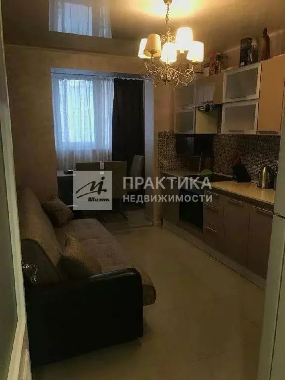 Продается 2-комнатная квартира - Фото 2