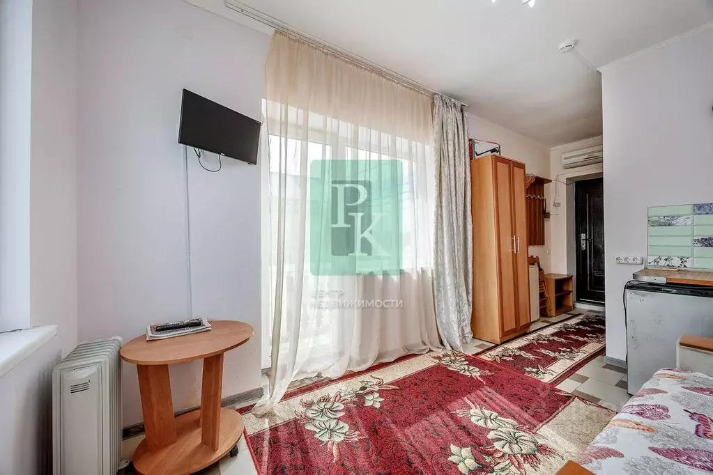 Студия Севастополь пос. Любимовка, ул. Южногородская, 36к16 (18.0 м) - Фото 1