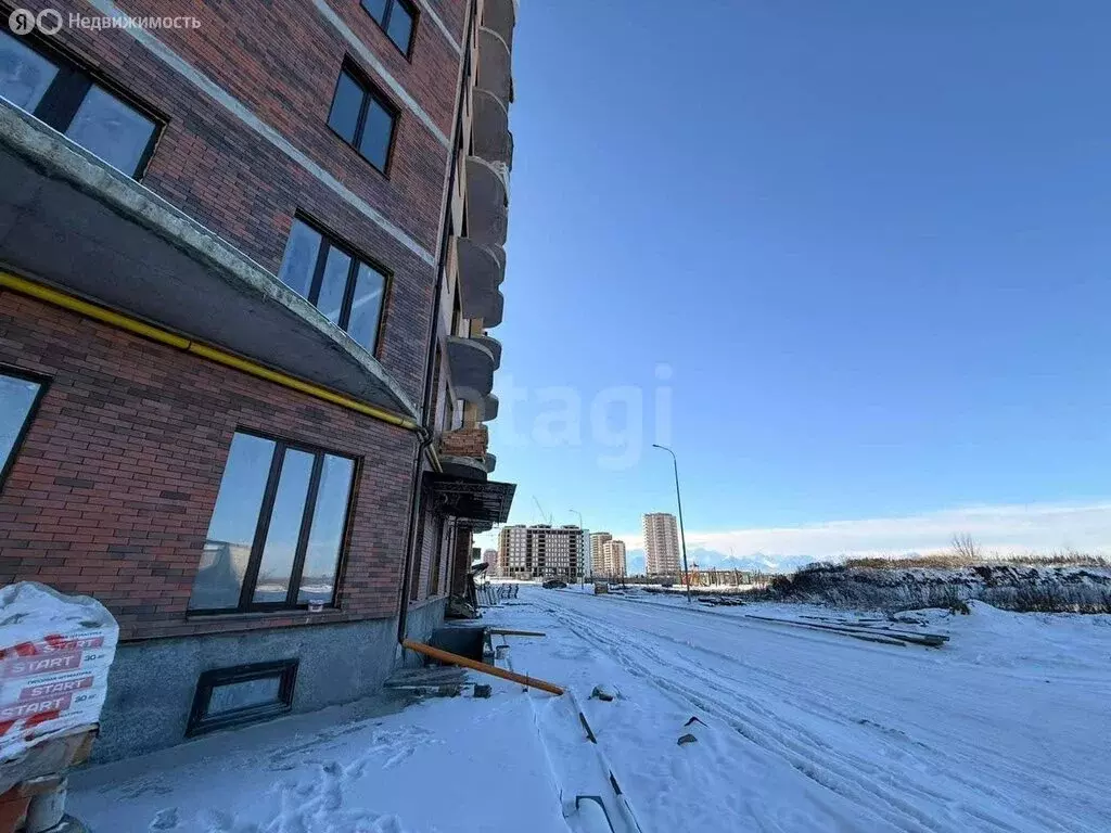 3-комнатная квартира: Магас, улица Хаджи-Бикара Муталиева (115 м) - Фото 1