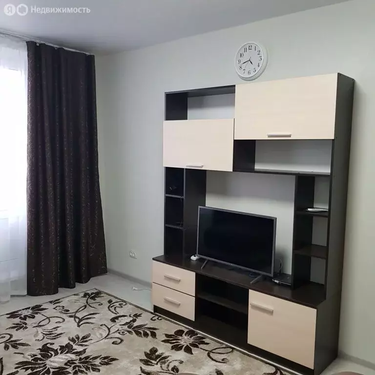 2-комнатная квартира: Губаха, проспект Свердлова, 6А (45 м) - Фото 1