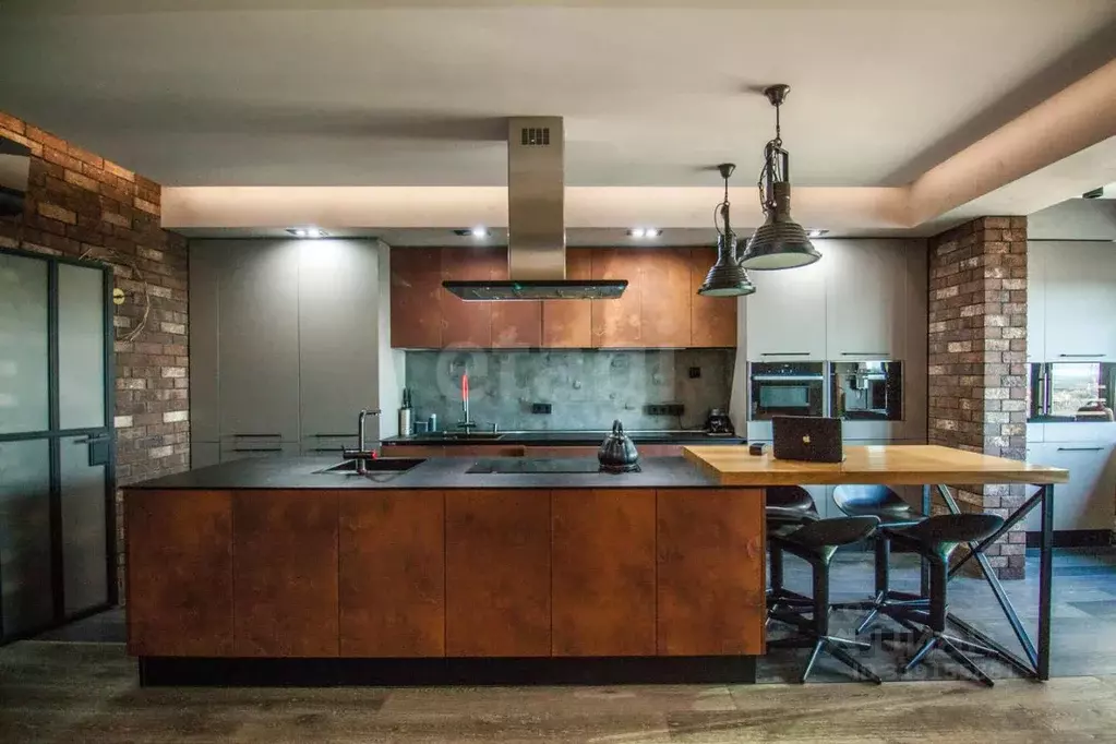 5-к кв. Сахалинская область, Южно-Сахалинск ул. Алексея Максимовича ... - Фото 2