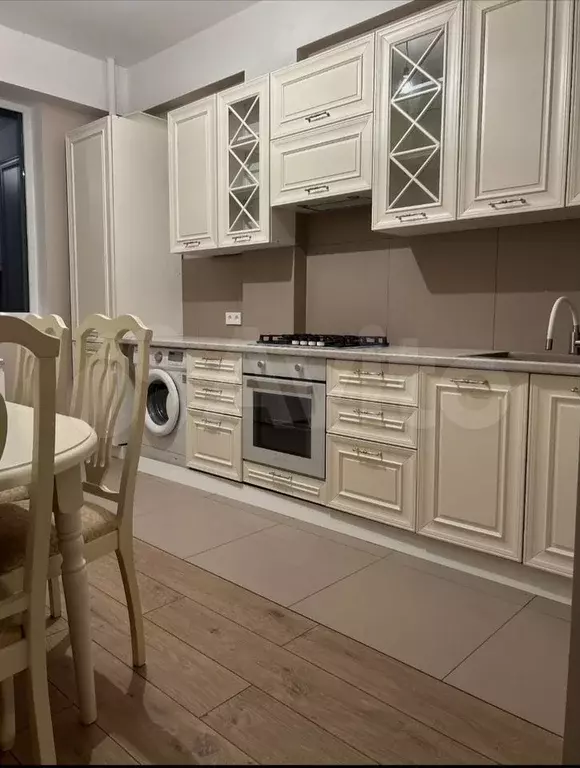 2-к. квартира, 80 м, 4/14 эт. - Фото 0
