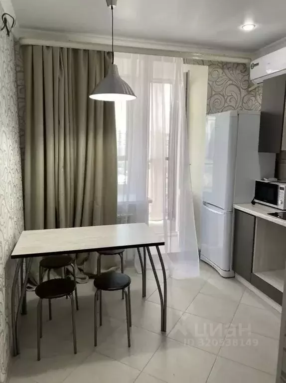 1-к кв. Татарстан, Казань Пилотская ул., 37 (37.0 м) - Фото 1