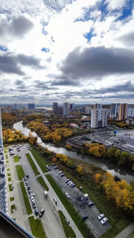 1-комнатная квартира: Екатеринбург, Павлодарская улица, 1 (41.1 м) - Фото 1