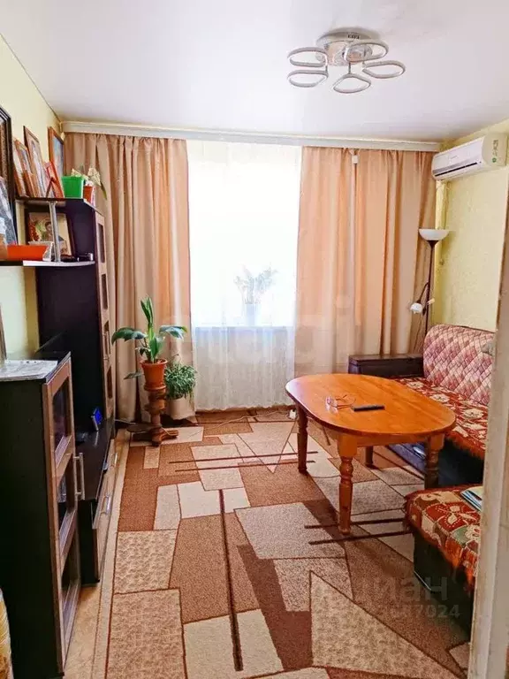 2-к кв. Саратовская область, Энгельс просп. Химиков, 3/23 (62.0 м) - Фото 1