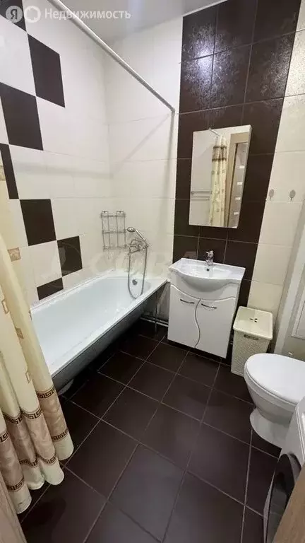 1-комнатная квартира: Тюмень, улица Тимофея Чаркова, 81 (35.3 м) - Фото 1