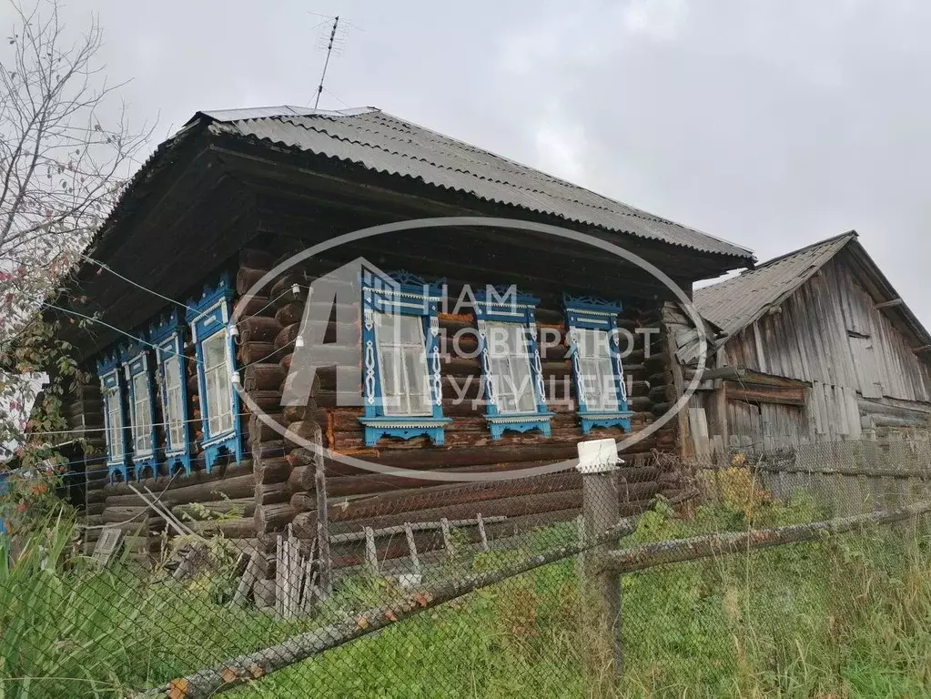 Дом в Пермский край, Добрянский городской округ, с. Перемское ул. ... - Фото 1