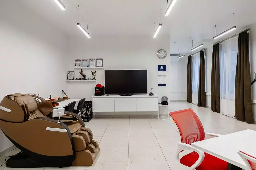 Офис в Свердловская область, Екатеринбург ул. Колмогорова, 5/2 (66 м) - Фото 1
