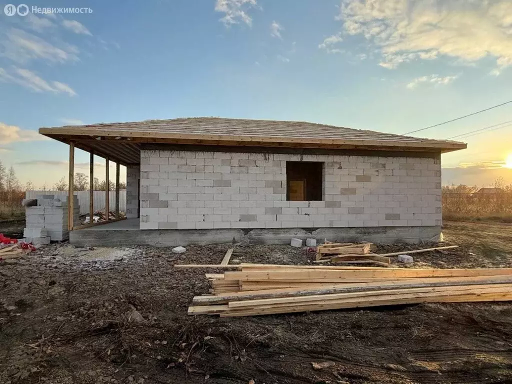 Дом в Петровский, улица Фёдора Старикова (110 м) - Фото 2