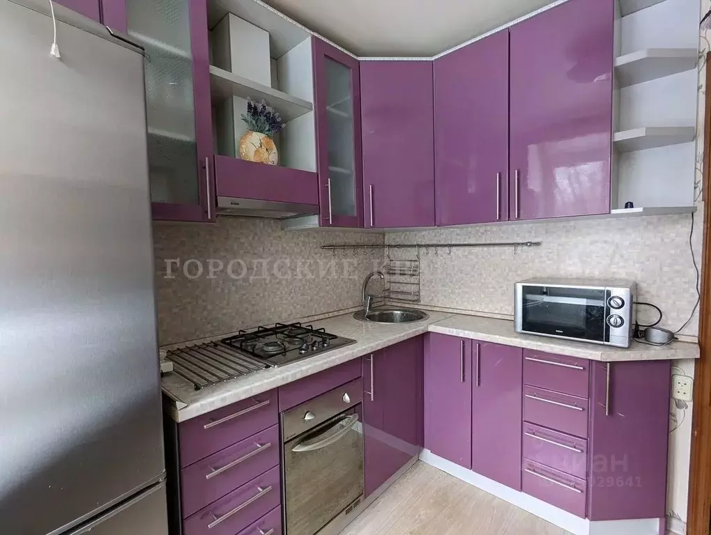 2-к кв. Московская область, Химки Сходня мкр, Первомайская ул., 28 ... - Фото 0