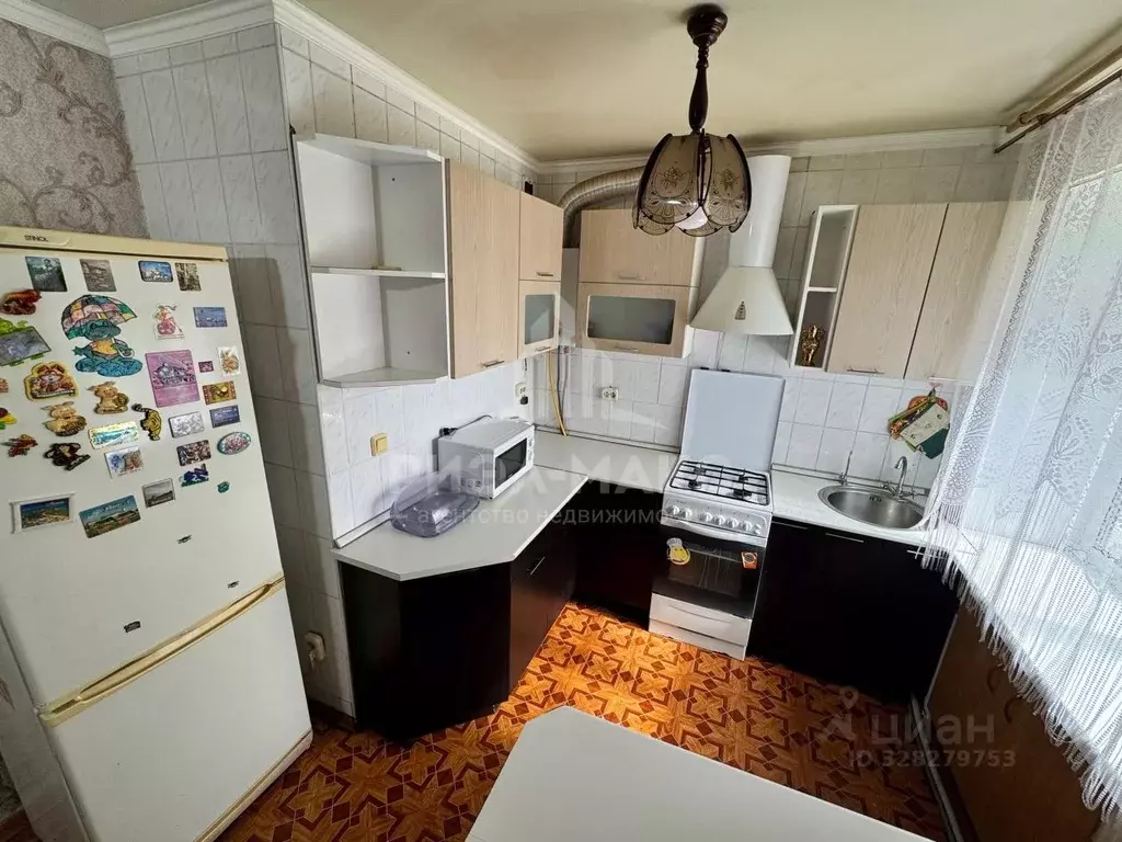 3-к кв. Брянская область, Брянск ул. Дуки, 41 (53.9 м) - Фото 2