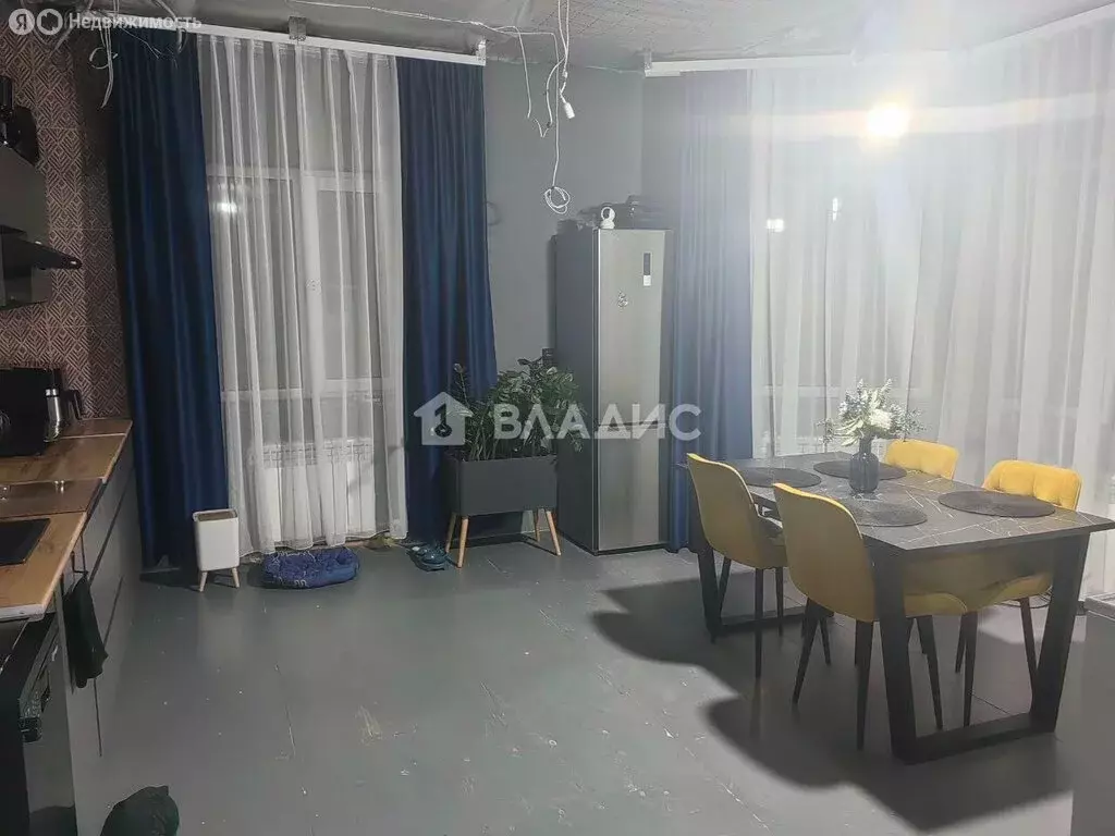 Дом в Тарбагатайский район, сельское поселение Саянтуйское, село ... - Фото 1