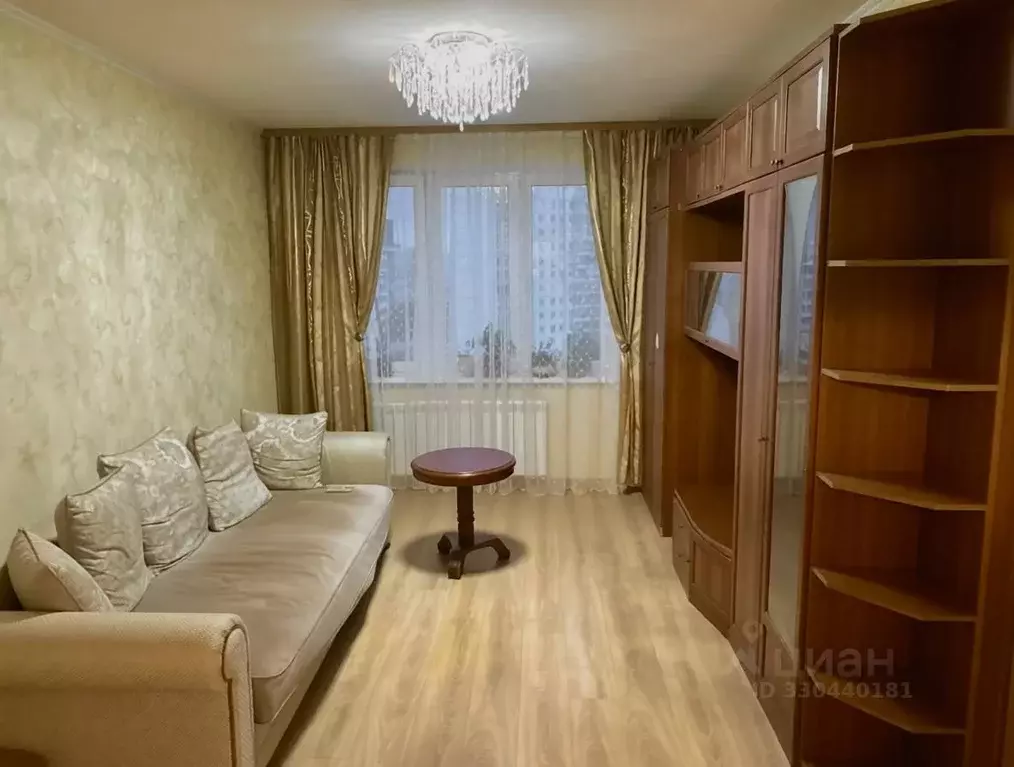 3-к кв. Москва ул. Маршала Катукова, 2к1 (62.9 м) - Фото 0