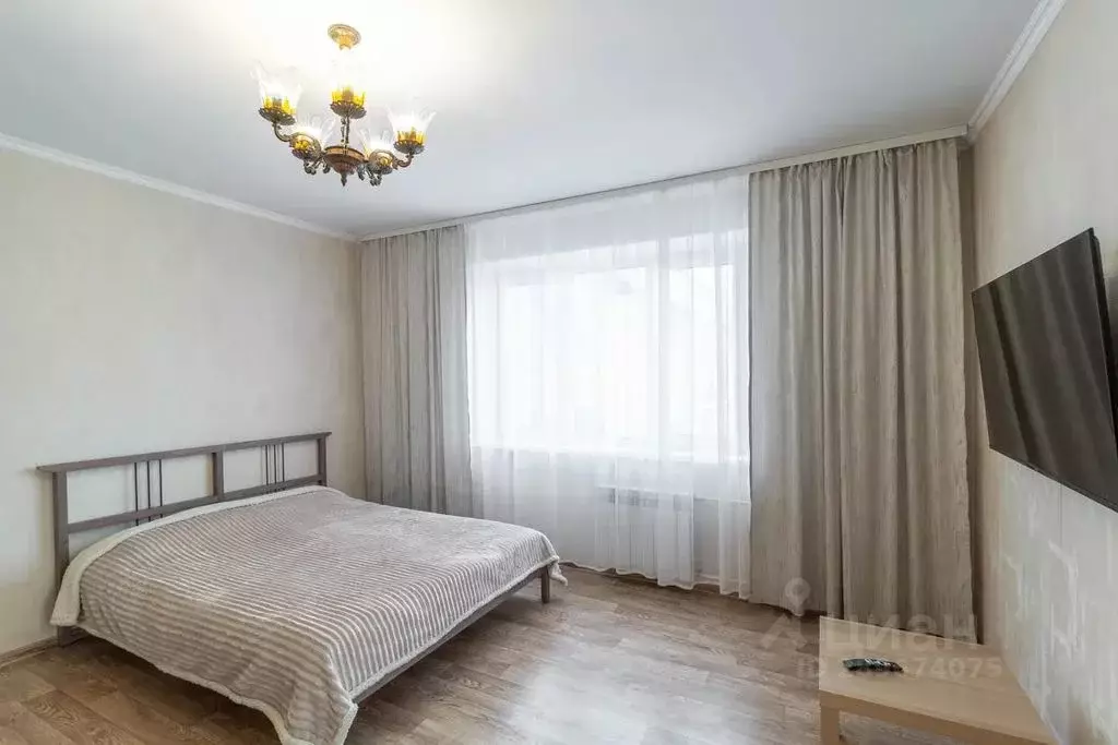 2-к кв. Омская область, Омск ул. 2-я Дачная, 10 (65.0 м) - Фото 1