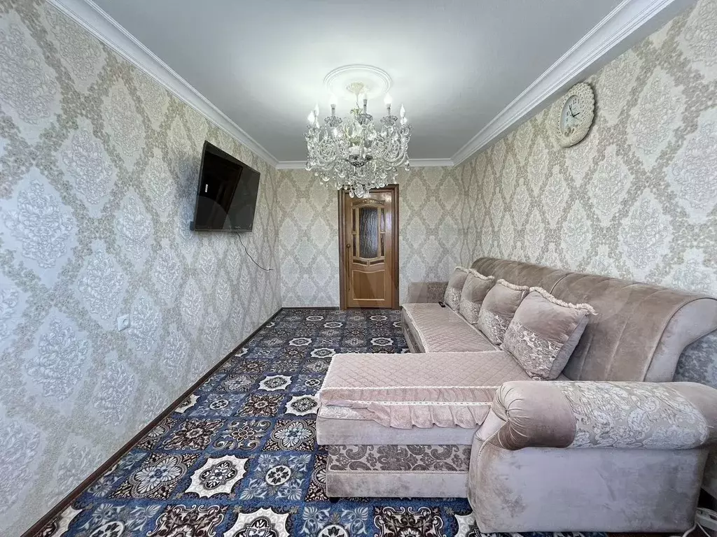 1-к. квартира, 50 м, 5/10 эт. - Фото 1