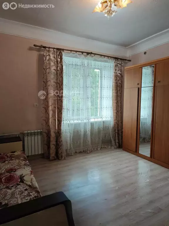 3-комнатная квартира: Канаш, проспект Ленина, 37 (70.5 м) - Фото 1