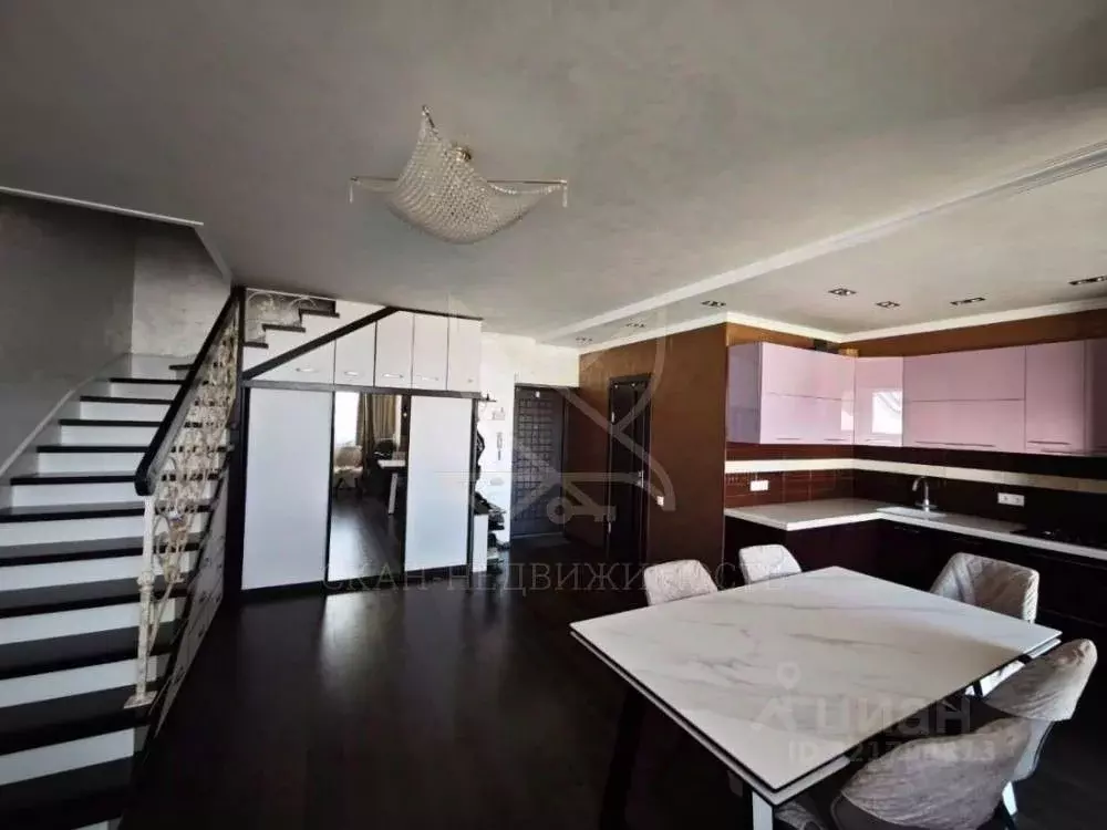 3-к кв. Ставропольский край, Железноводск ул. Ленина, 122Б (81.0 м) - Фото 0