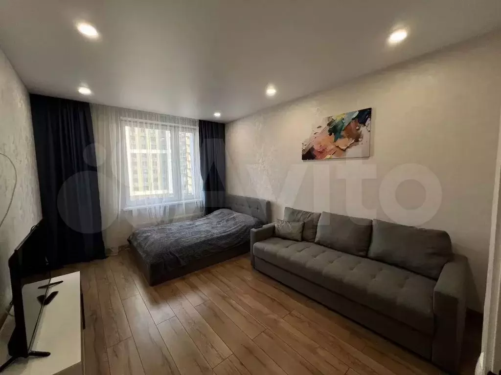 1-к. квартира, 40 м, 4/19 эт. - Фото 1