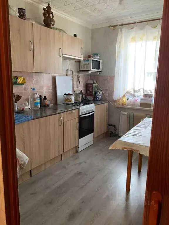 3-к кв. Псковская область, Дедовичи рп ул. Октябрьская, 33 (67.8 м) - Фото 2