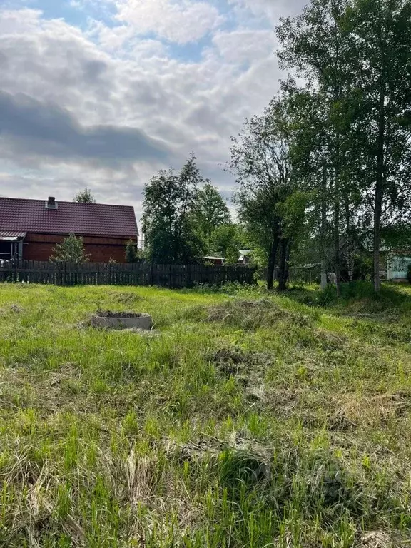 Участок в Калужская область, с. Износки ул. 40 лет Октября, 4А (13.0 ... - Фото 1