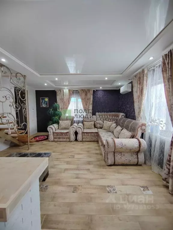 Дом в Астраханская область, Красноярский муниципальный округ, Буровик ... - Фото 1