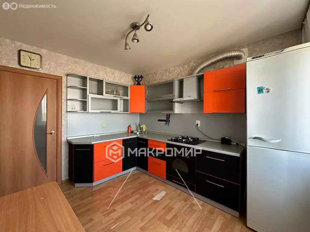 2-комнатная квартира: Брянск, Белорусская улица, 48 (67 м) - Фото 1