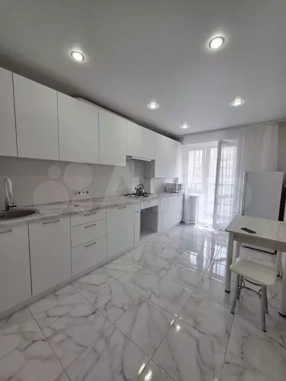 1-к. квартира, 39 м, 6/9 эт. - Фото 0