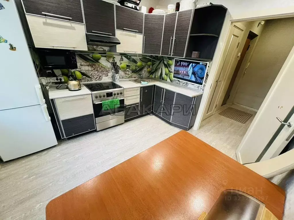 3-к кв. Красноярский край, Красноярск ул. Чернышевского, 71 (66.0 м) - Фото 1