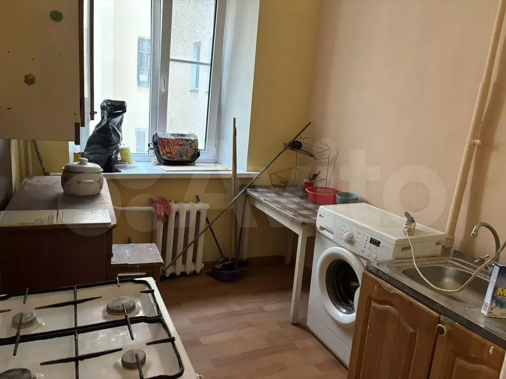 Комната 12 м в 3-к., 3/6 эт. - Фото 0