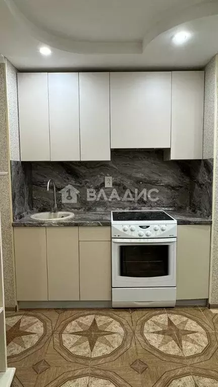 3-к кв. Белгородская область, Белгород ул. Костюкова, 34 (68.5 м) - Фото 0