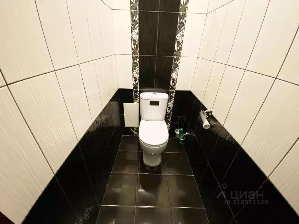 2-к кв. Кировская область, Киров ул. Казанская, 80 (50.0 м) - Фото 1