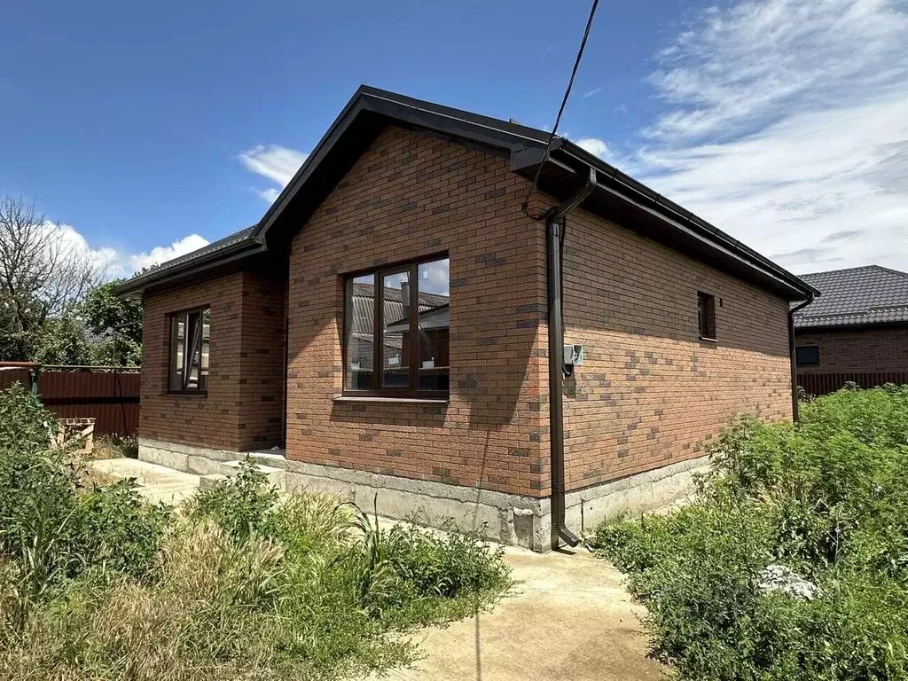 Дом в Краснодарский край, Динской район, Новотитаровская ст-ца ... - Фото 1