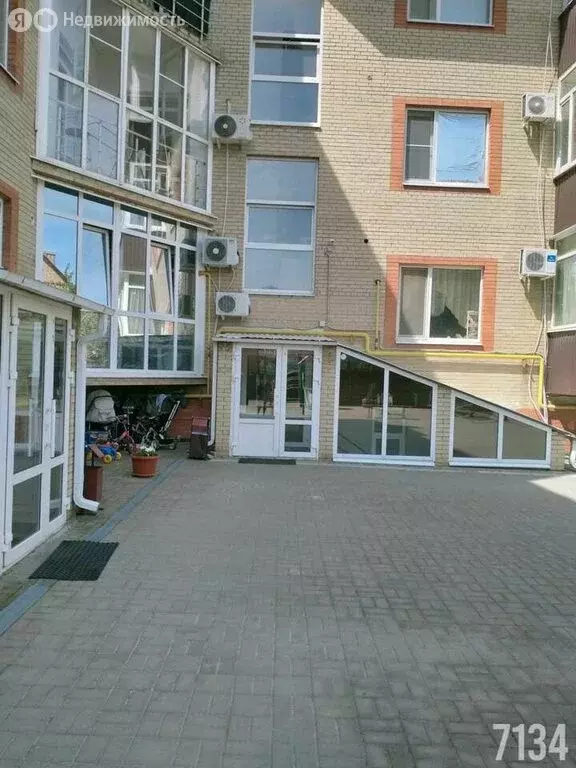 1-комнатная квартира: Аксай, улица Толпинского, 74 (45 м) - Фото 0